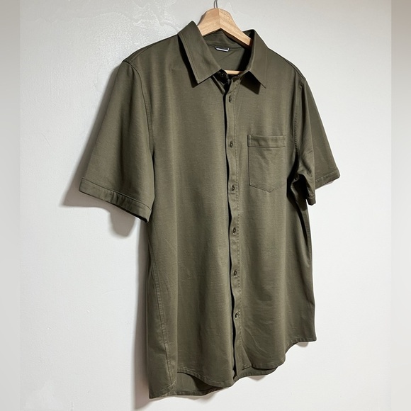 Kit and Ace Technical Short Sleeve Shirt - Olive Green - Men’s Size L - Picture 10 of 10